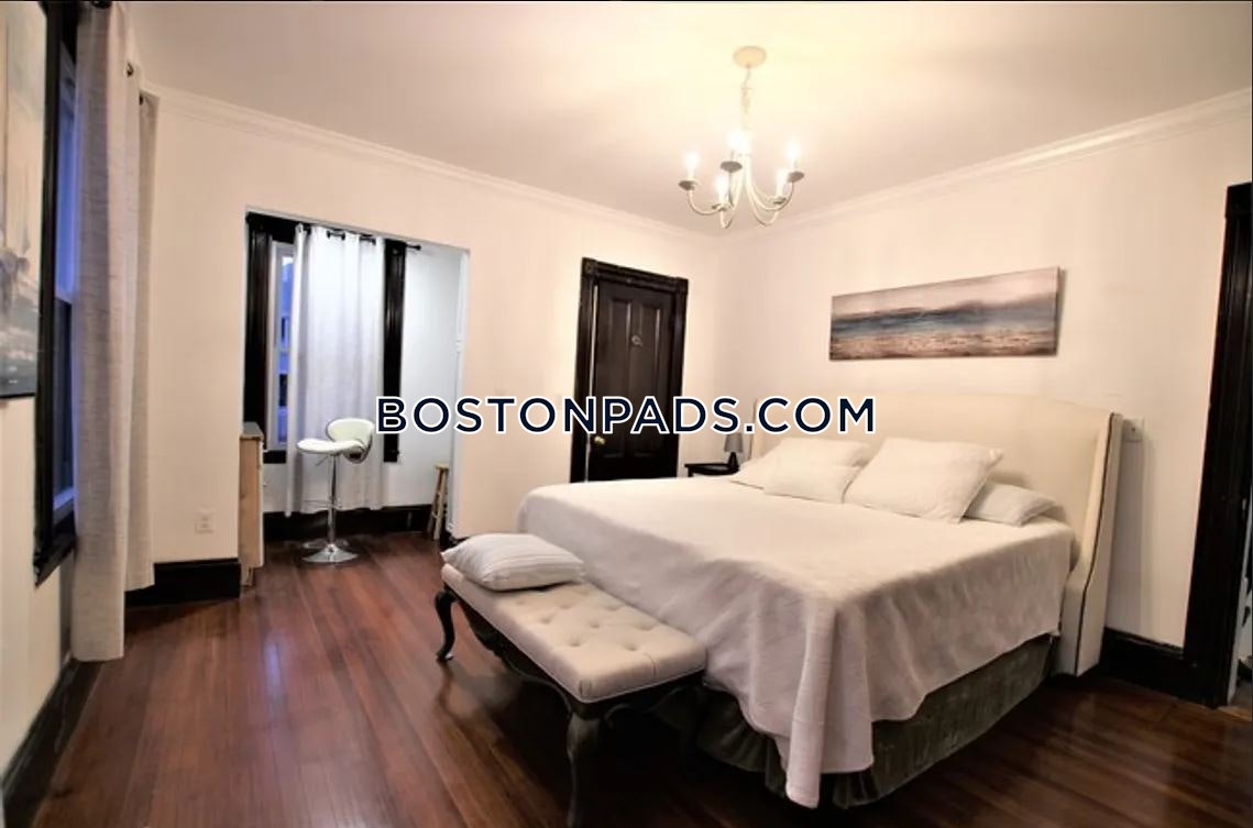 Boston - $10,000