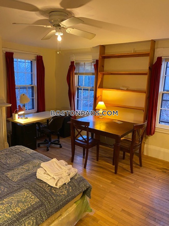 Cambridge - $1,600 /mo