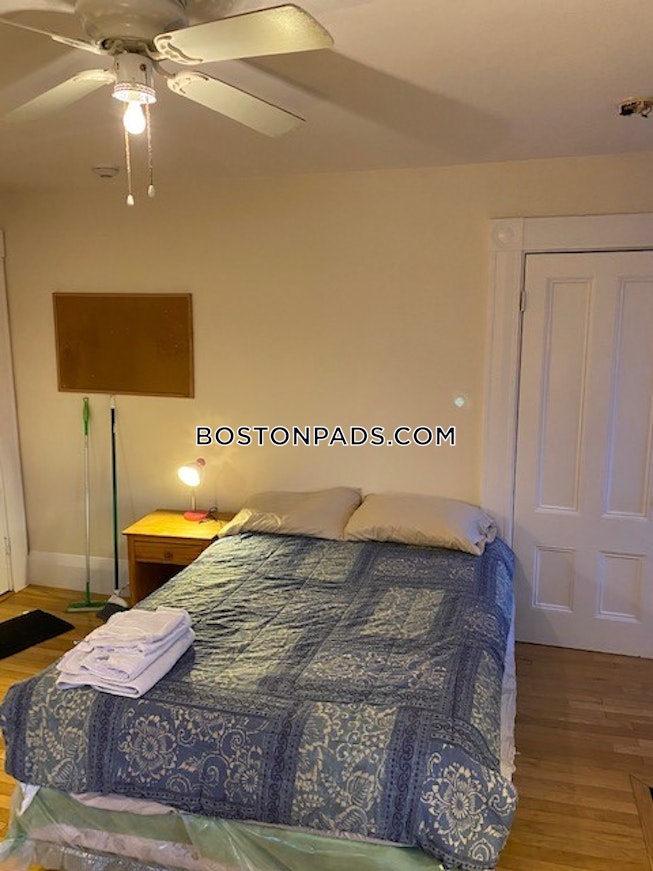 Cambridge - $1,600 /mo