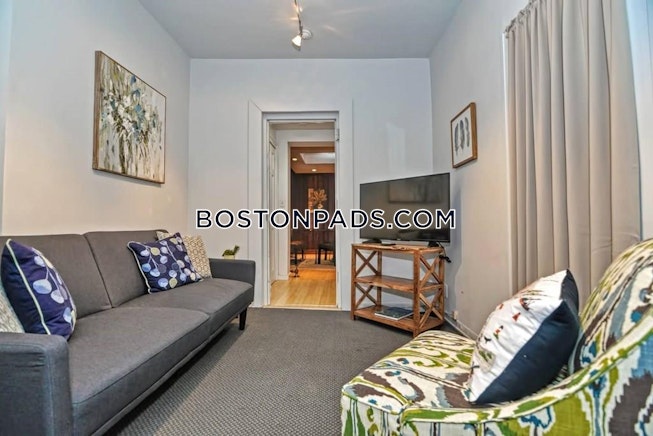 Boston - $3,150 /mo