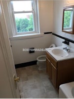 Boston - $2,725 /month