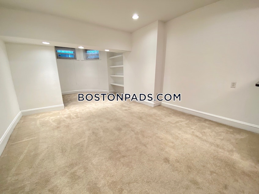 Boston - $2,650 /month