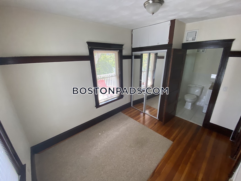 Boston - $3,600 /month