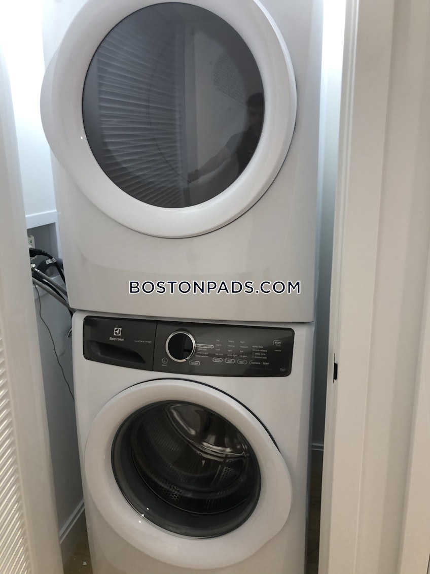 Boston - $4,850 /month