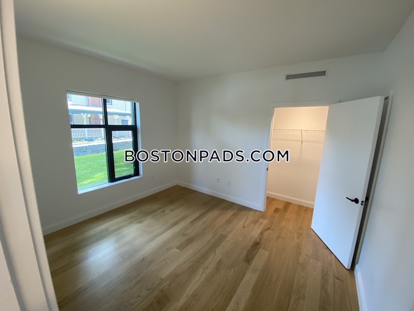 Boston - $4,850 /month