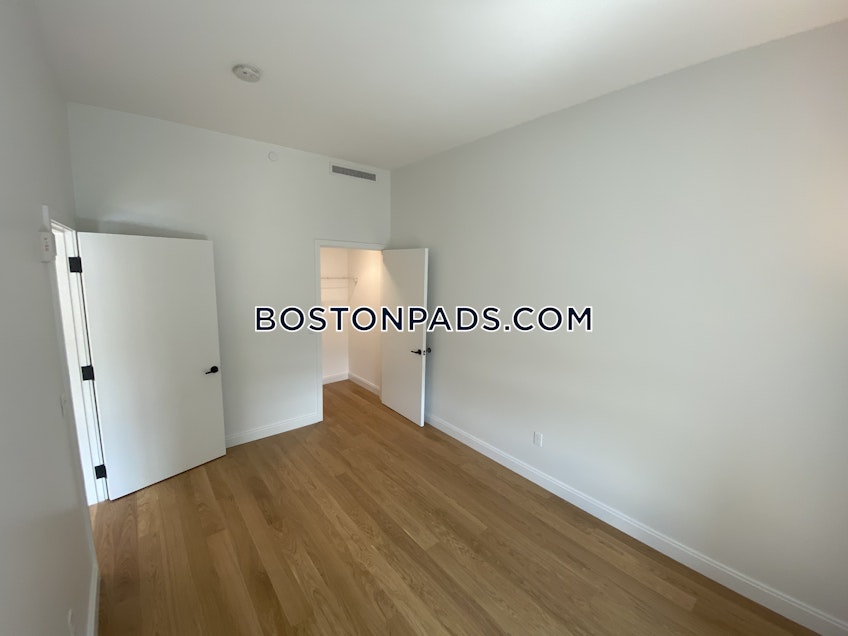 Boston - $5,300 /month