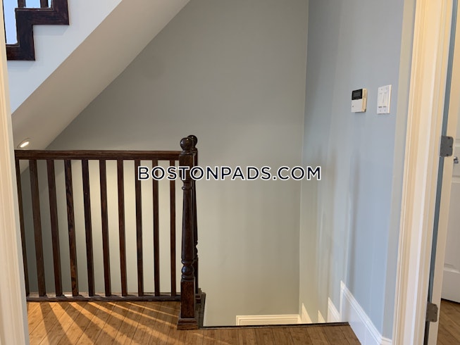 Boston - $3,000 /mo