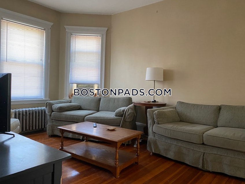 Boston - $1,800 /month