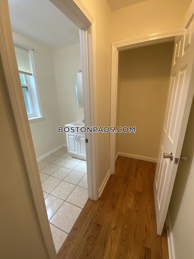 Boston - $3,000 /mo