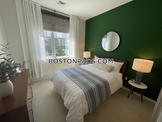 Boston - $2,743 /mo