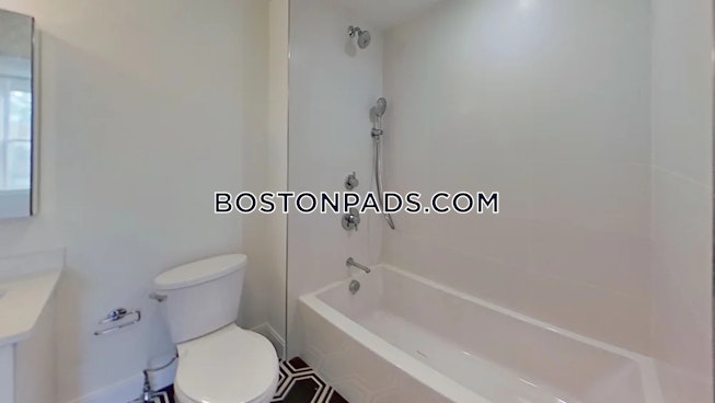 Boston - $3,225 /mo