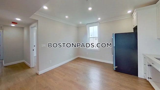 Boston - $3,195 /mo