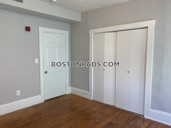 Boston - $2,695 /mo