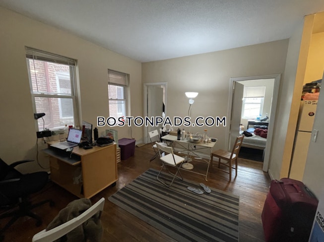 Boston - $2,950 /mo