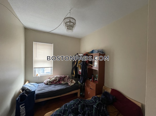 Boston - $2,950 /mo