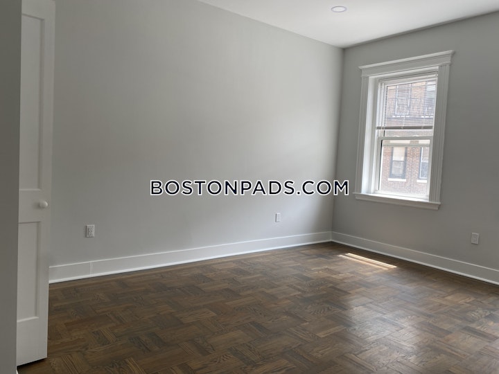 Queensberry St. Boston picture 2