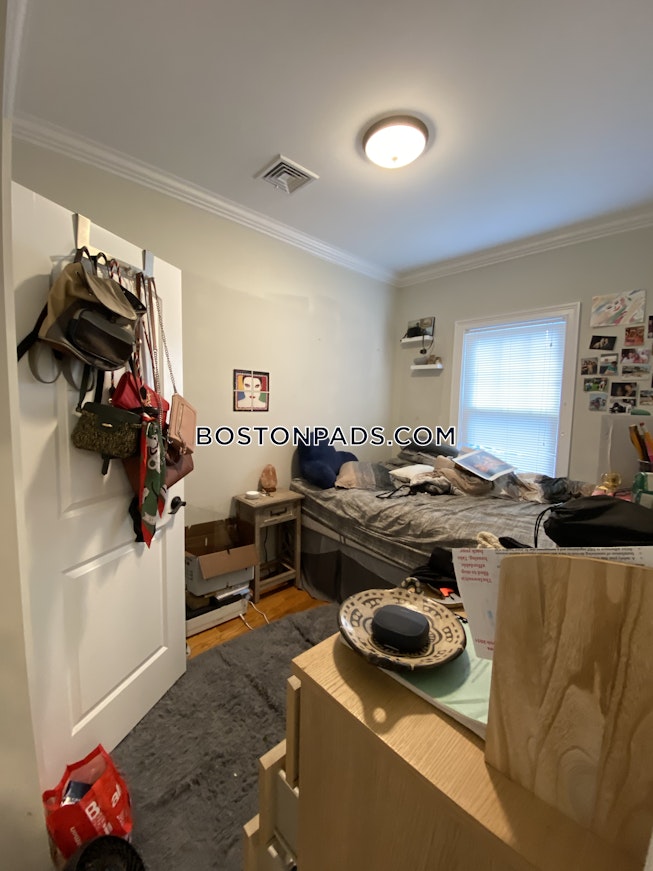 Boston - $4,350 /mo