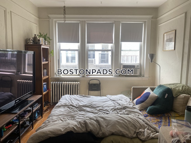 Boston - $2,625 /mo