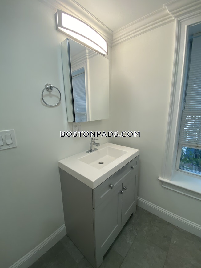 Boston - $2,625 /mo