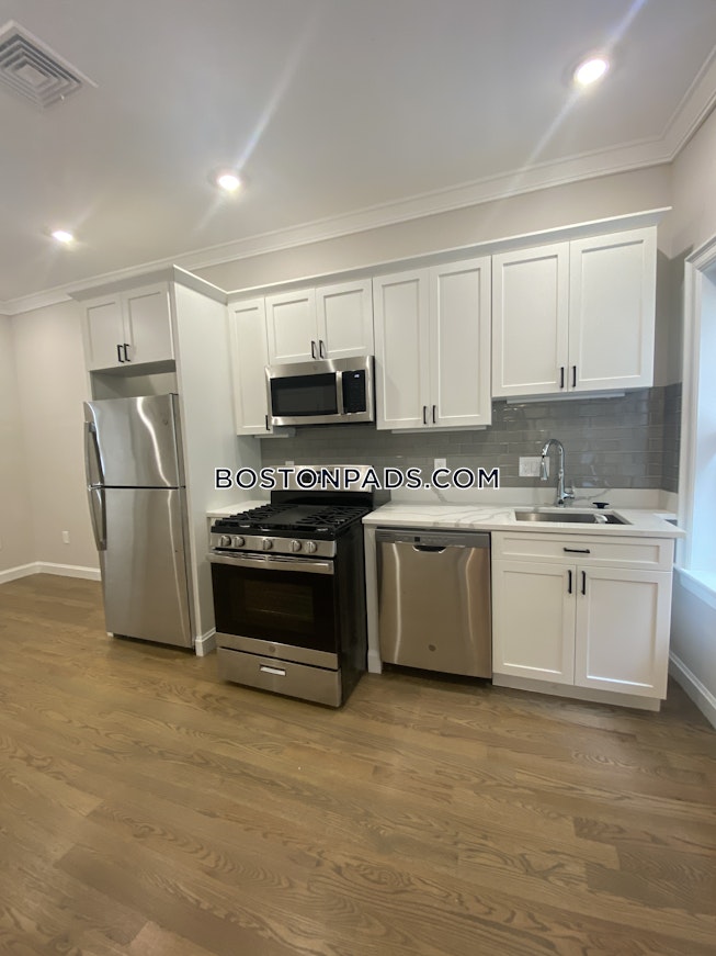 Boston - $2,470 /mo