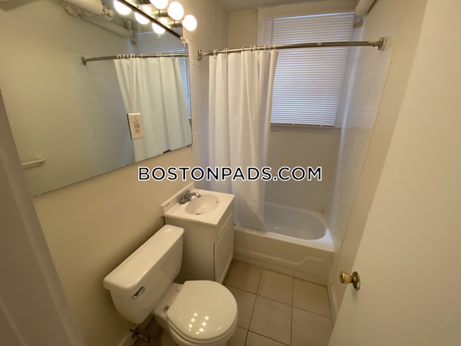 Boston - $2,000 /mo