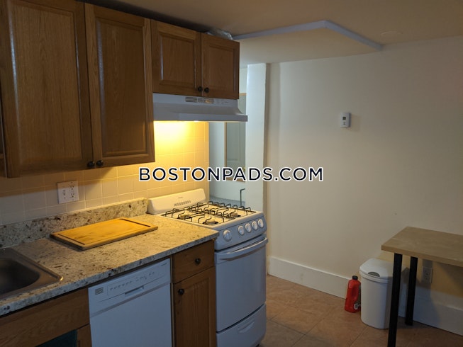 Cambridge - $2,000 /mo