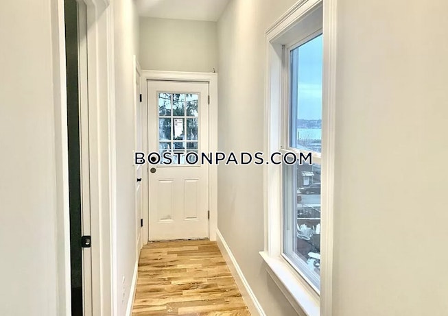 Boston - $3,000 /mo