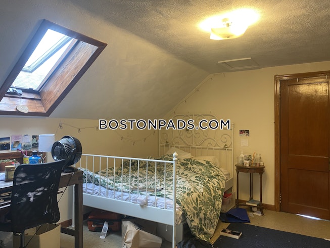 Somerville - $5,875 /mo