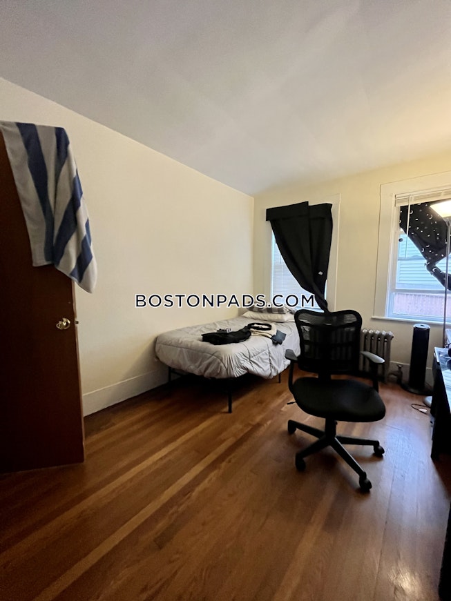 Boston - $5,900 /mo