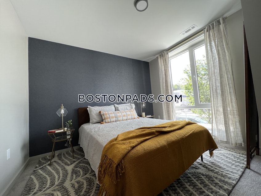 Boston - $2,949 /month