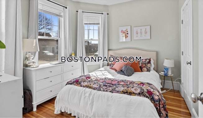 Boston - $6,300 /mo