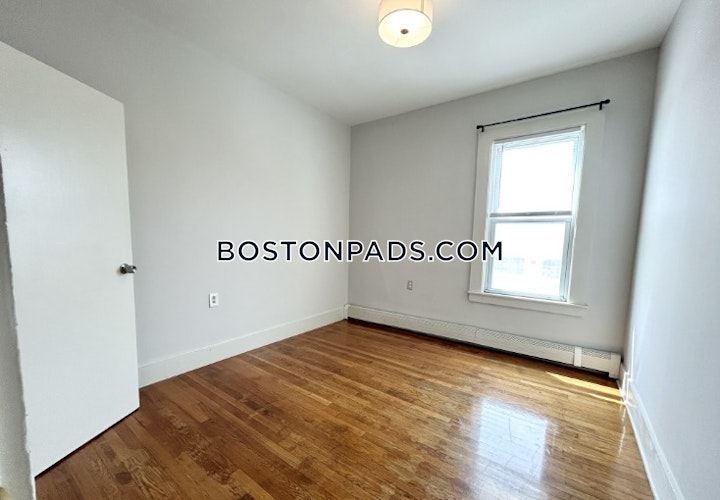 East Cottage St. Boston picture 5