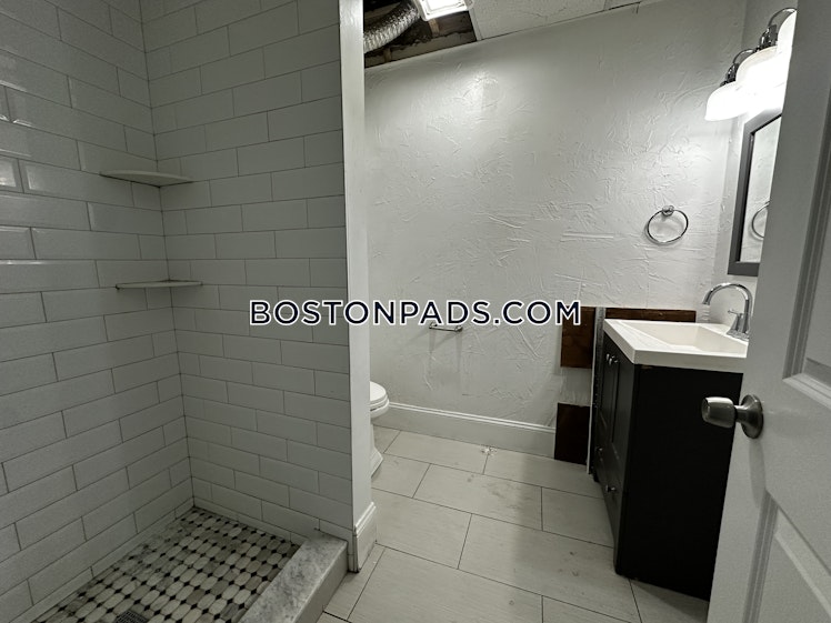 Maverick St., Boston