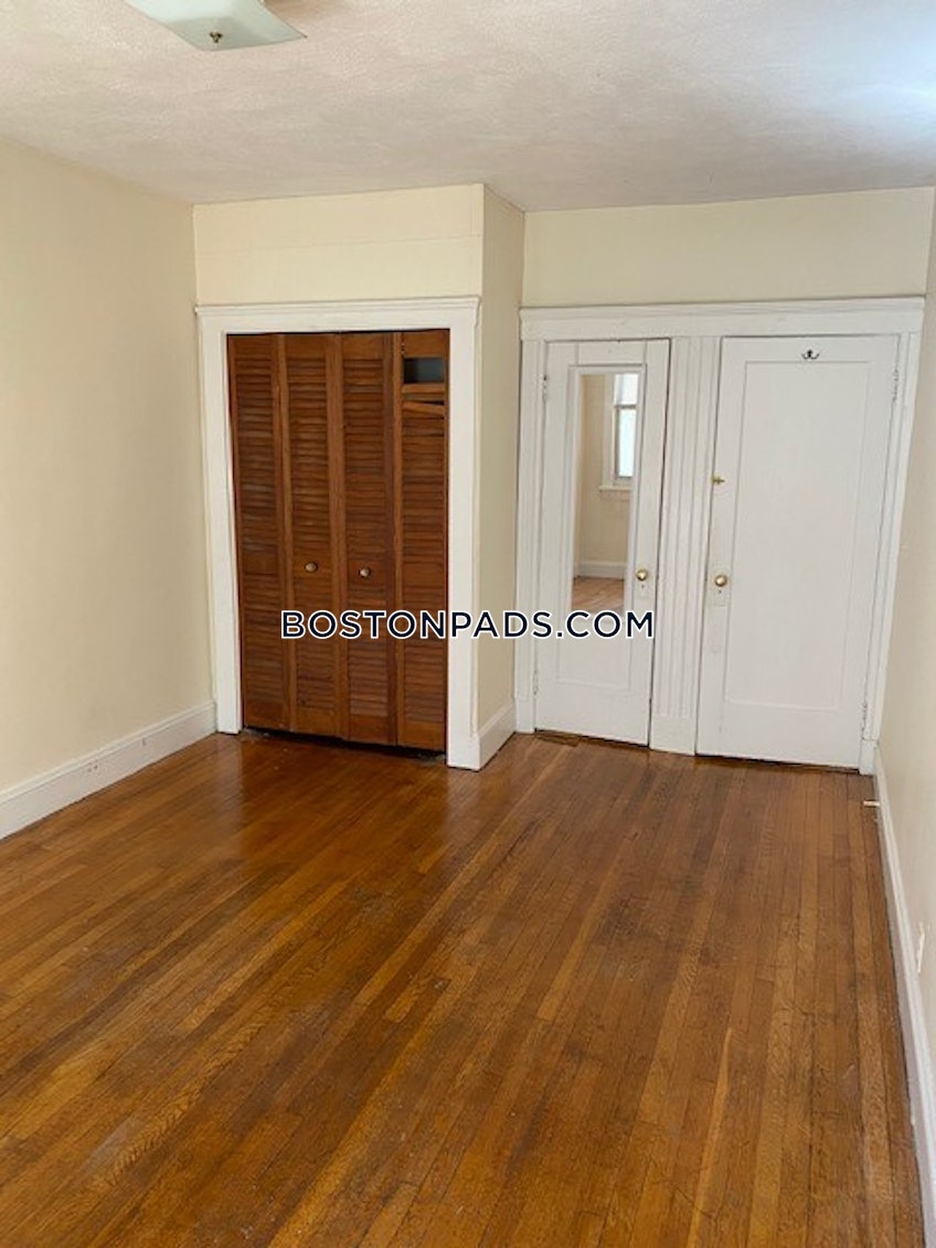 Boston - $2,795 /month