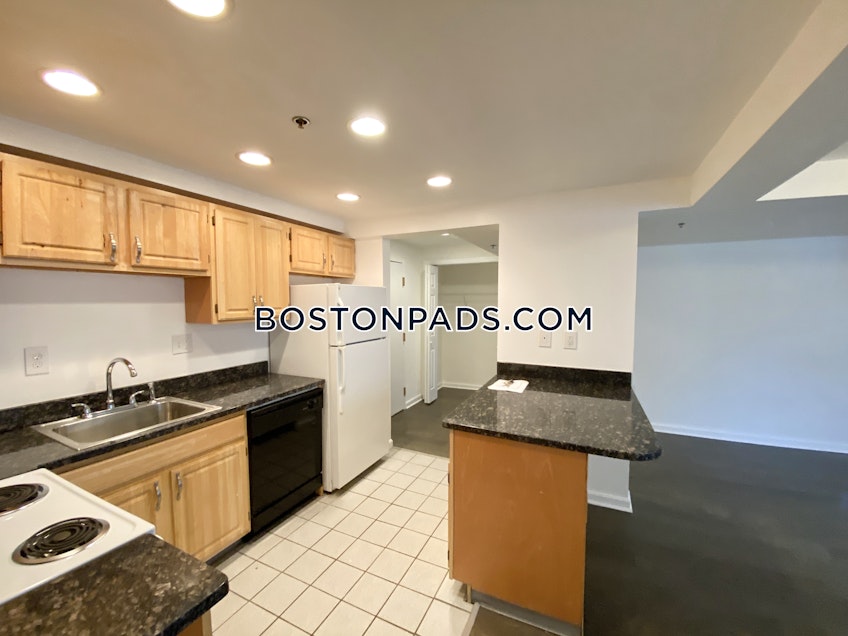 Boston - $2,850 /month