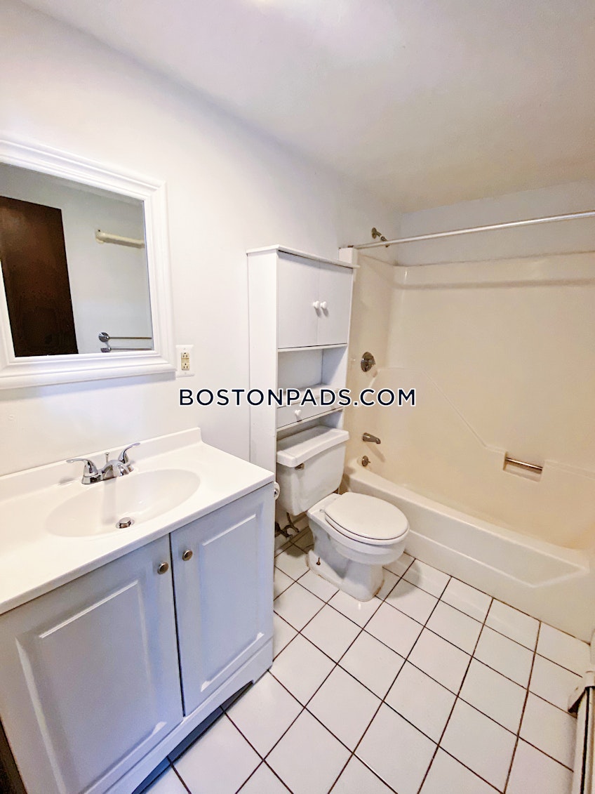 Boston - $3,300 /month