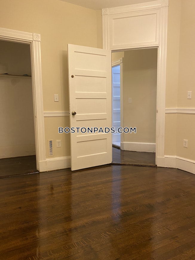 Boston - $3,500 /mo