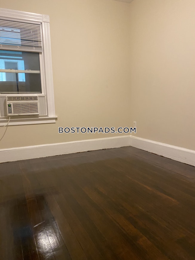 Boston - $3,500 /mo