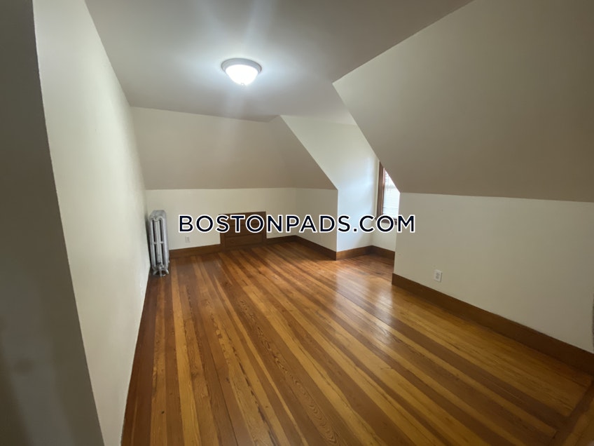 Boston - $3,600 /month