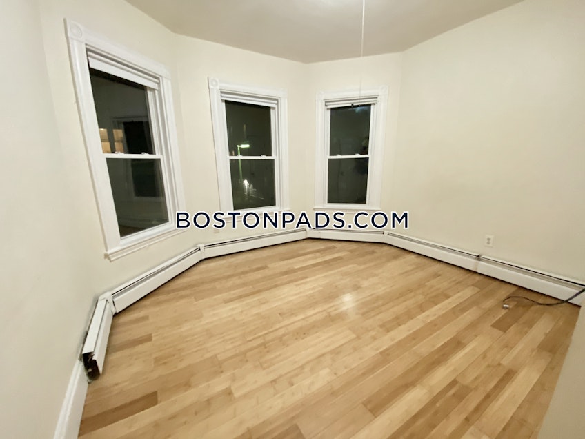 Boston - $3,450 /month