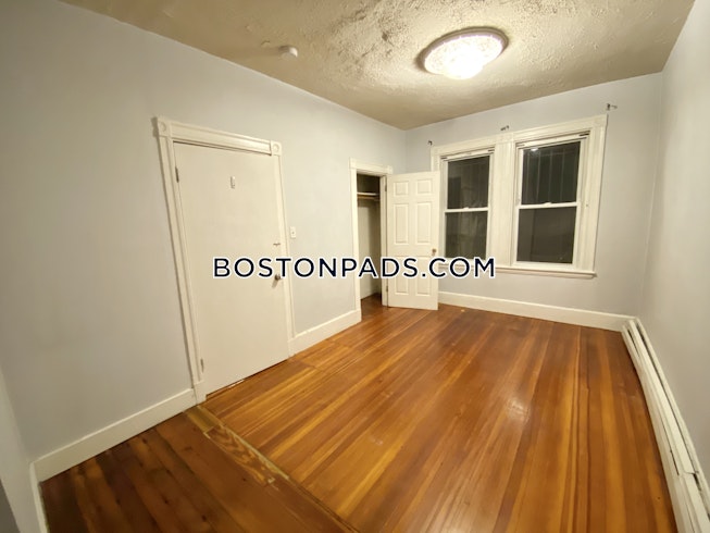 Roxbury Crossing - $3,700 /mo