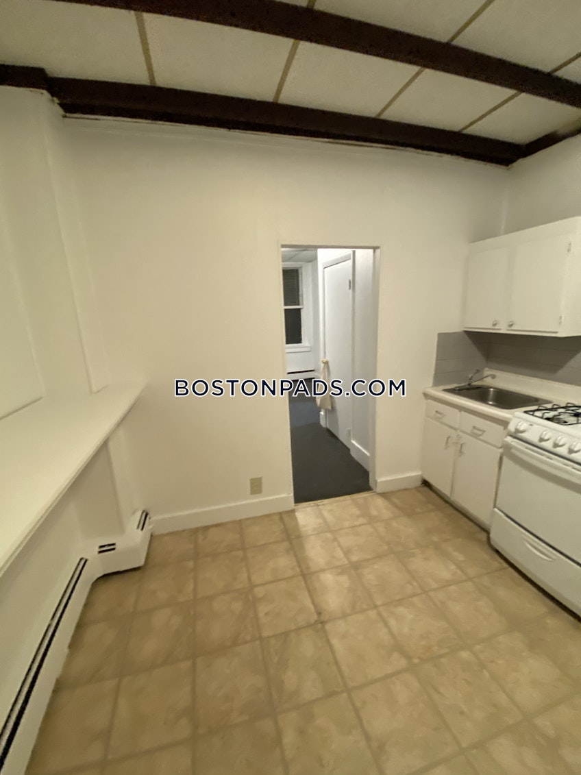 Boston - $2,250 /month