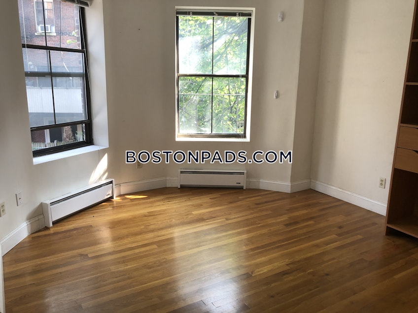 Boston - $3,950 /month