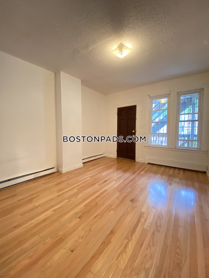 Boston - $3,500 /month