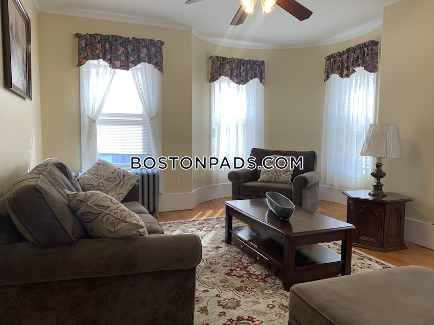 Boston - $4,100 /month