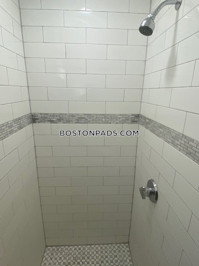 Boston - $5,180 /mo