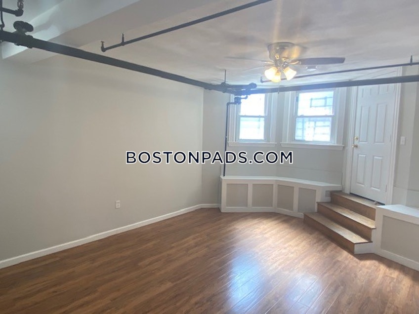 Boston - $5,180 /month