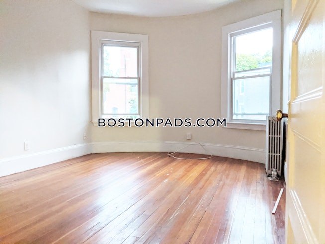 Brookline - $3,495 /mo