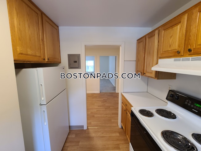 Newton - $1,600 /mo