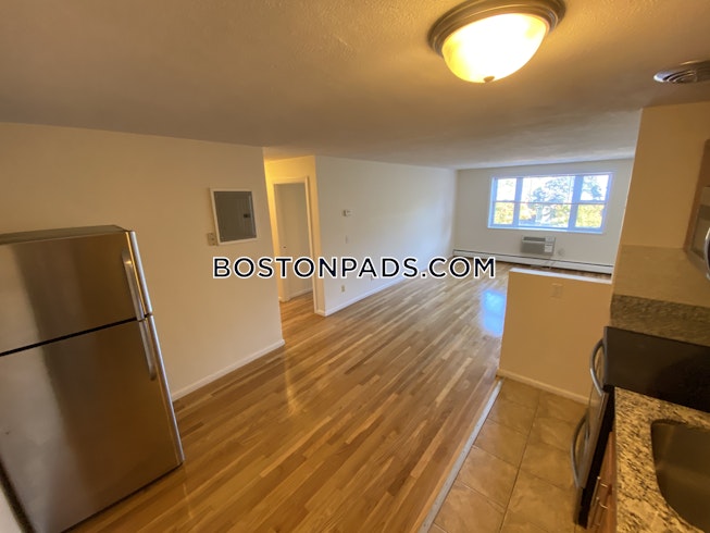 Brookline - $2,600 /mo